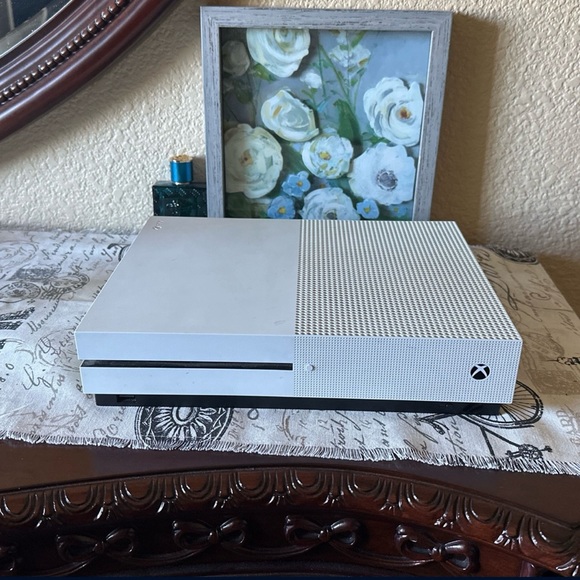 Xbox One S 1Tb
